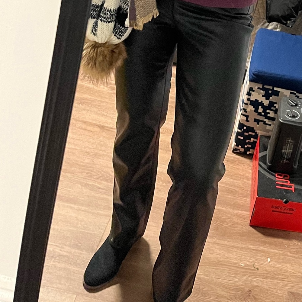 Judy Blue -Black Faux Leather Pants